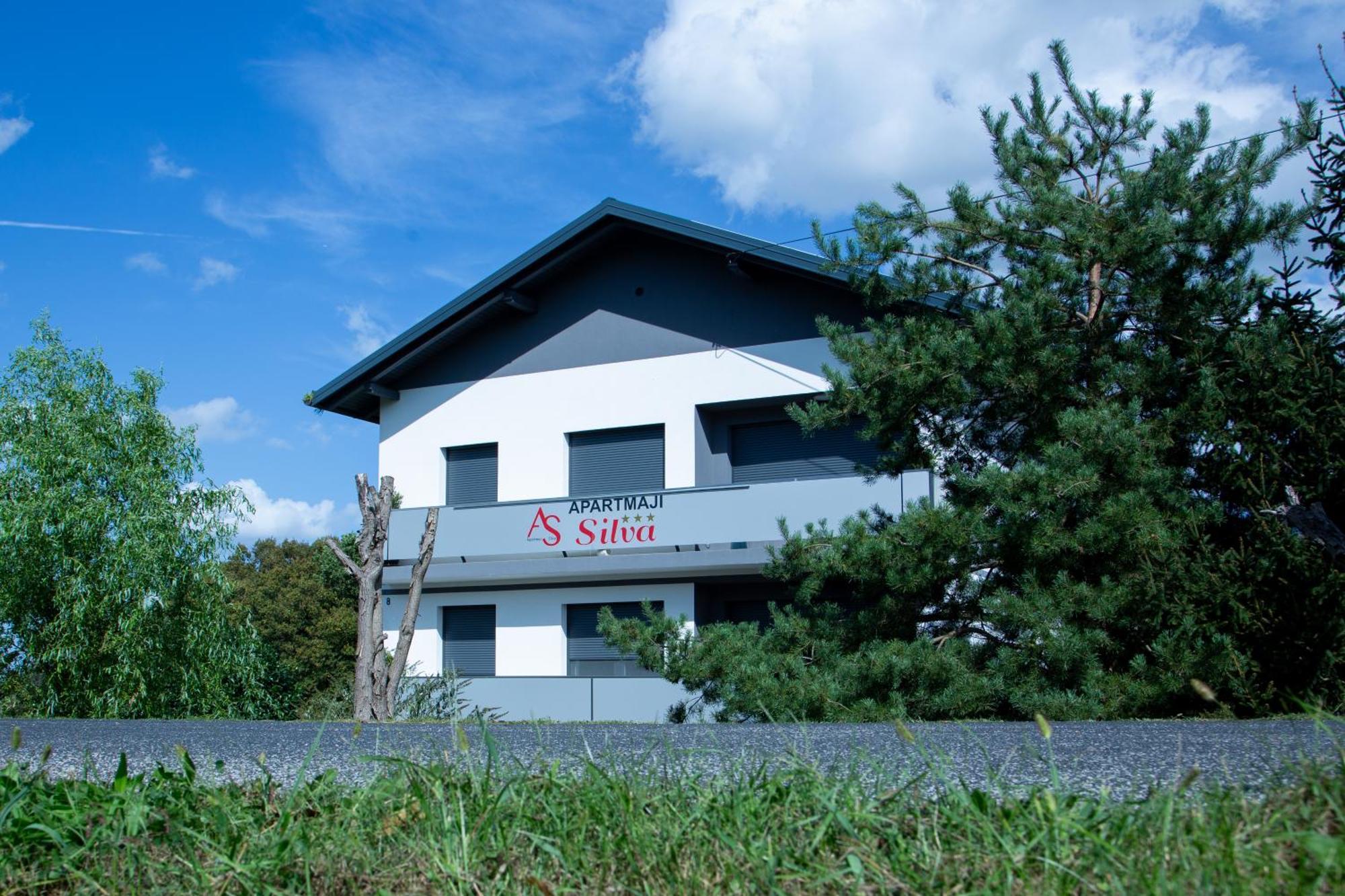 Apartments Silva Лютомер Екстер'єр фото